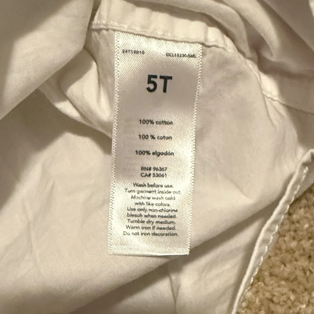OshKosh B'gosh Classic White Button Down Shirt. NWT. Size 5T. Boys.